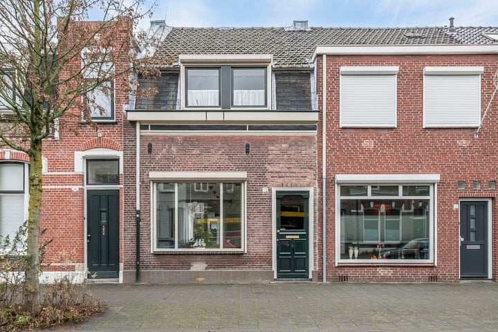 Molenbochtstraat 73 in Tilburg