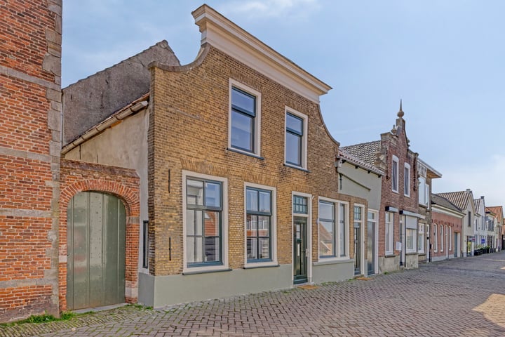 Molendijk 1 in Ooltgensplaat