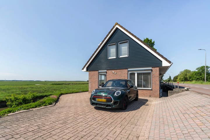 Molendijk 17 in Numansdorp