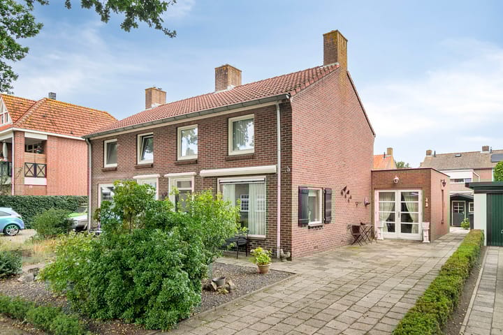 Molendijk 21 in 's Gravenmoer