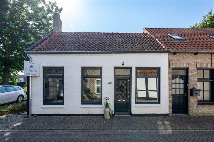 Molendijk 34 in Nieuwe-Tonge