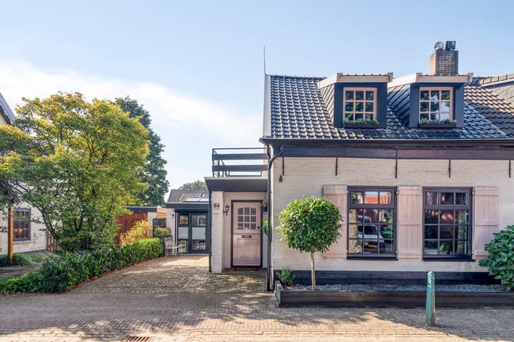 Molendijk 34 in 's Gravenmoer