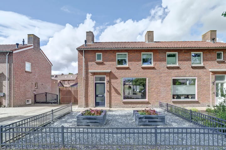 Photo of property Molendijk 47, 's Gravenmoer