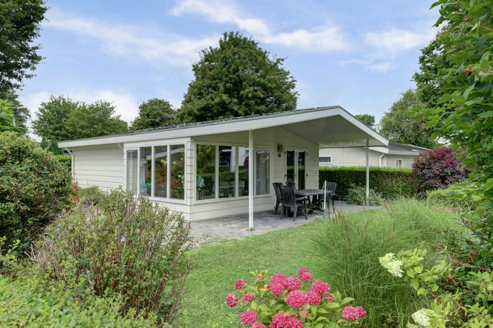 Molengroet 1-711 in Noord-Scharwoude