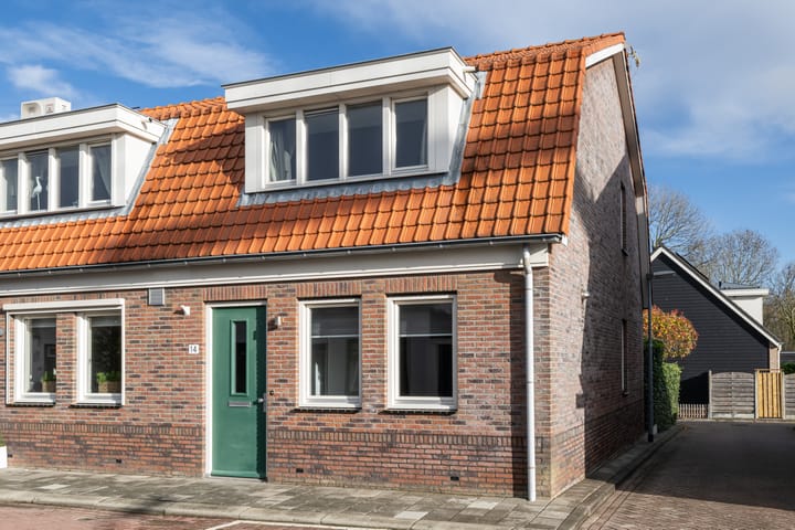 Photo of property Molenkade 14, Stellendam