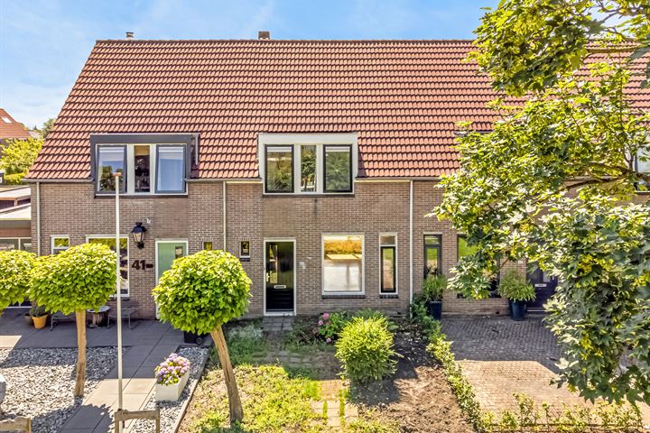 Molenkade 43 in Noord-Scharwoude