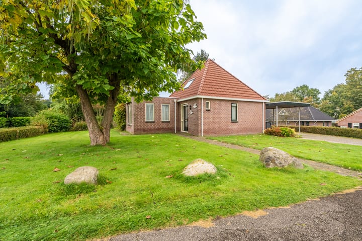 Molenlaan 1 in Midwolda