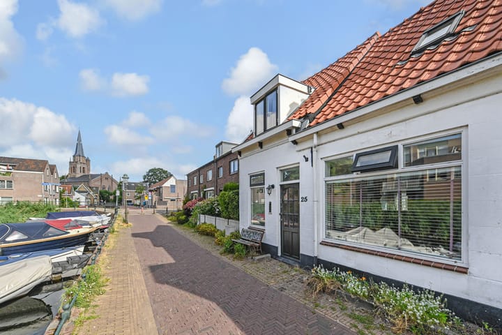 Molenlaan 25 in Voorschoten