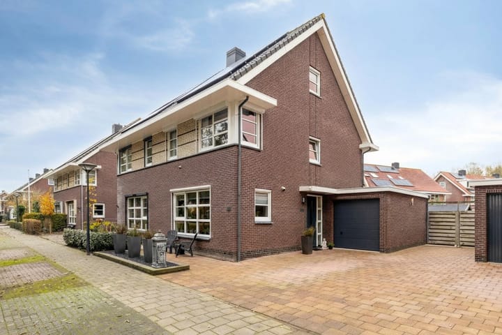 Photo of property Molensingel 27, Wieringerwaard