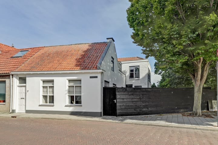 Photo of property Molenstraat 17, Sint-Maartensdijk