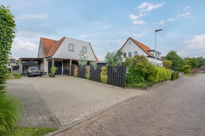 Photo of property Molenstraat 41, Sint Jansklooster