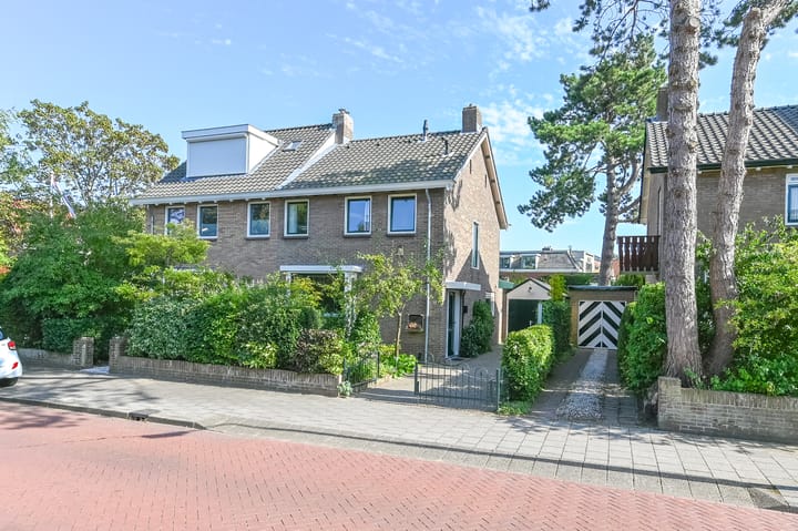 Molenveltlaan 32 in Santpoort-Noord