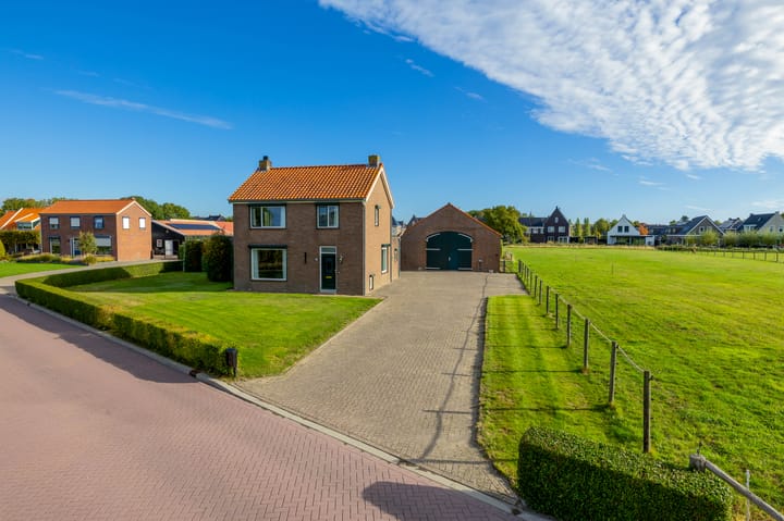 Photo of property Molenweg 10, Oude-Tonge