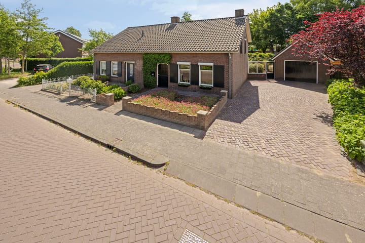 Photo of property Molenweg 84, Berghem
