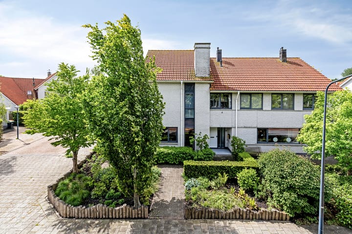 Monethof 66 in Hoorn