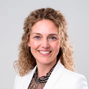 Foto van Monique Schippers- van den Bungelaar, NVM Register Makelaar bij Van de Ven Garantiemakelaars