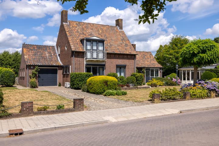 Monseigneur Hendriksenstraat 2 in Wehl
