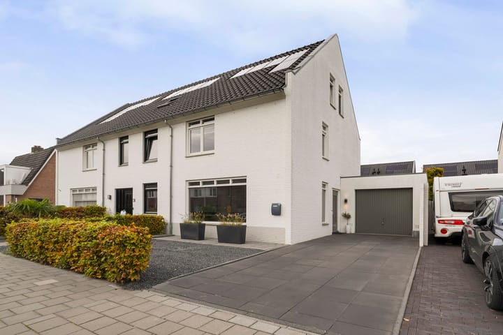 Monseigneur Völkerstraat 33 in Kaatsheuvel