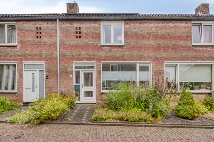 Photo of property Montenakerbank 12, Maastricht