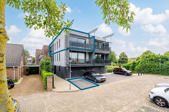 Monteverdistraat 15 in Almere photo