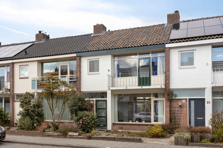 Photo of property Montfortanenlaan 25, Tilburg