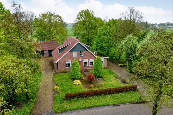 Mooie Vrouwenweg 51 in Almelo
