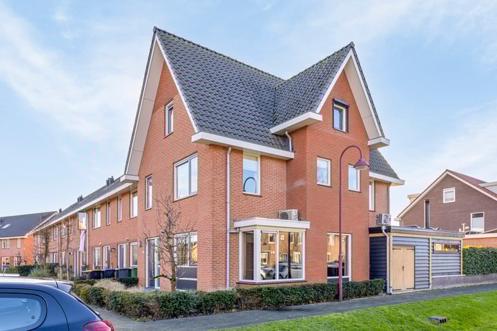 Photo of property Mosterdlaan 2, Barneveld