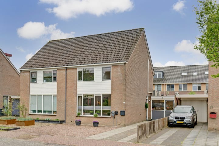 Moutlaan 45 in Bemmel