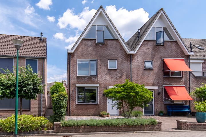 Mozartdreef 45 in Veenendaal foto