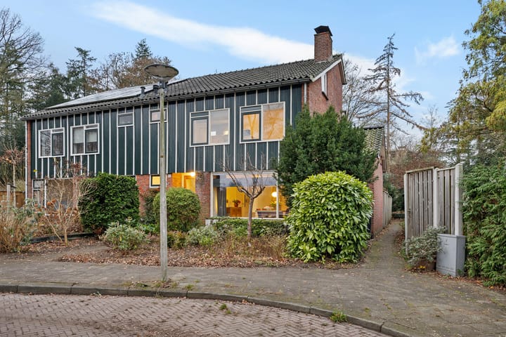 Photo of property Mozartlaan 93, Enschede