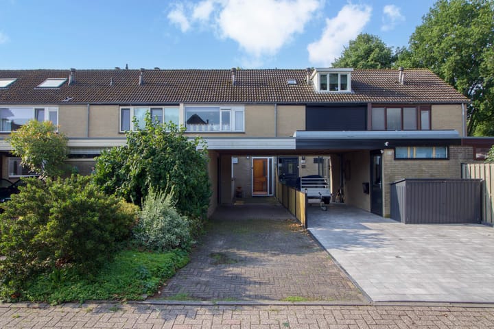 Mozartstraat 24 in Bunschoten-Spakenburg foto