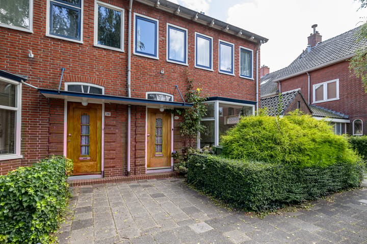 Mozartstraat 32 in Groningen foto