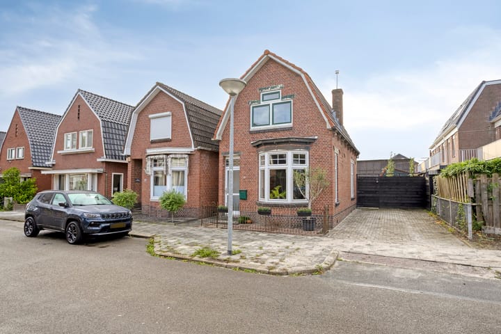Foto von Haus Mr. A.J. de Sitterstraat 22, Winschoten