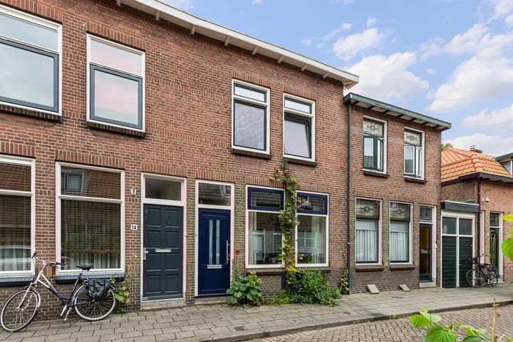 Mr. D.J. van Heusdestraat 12 in Gouda