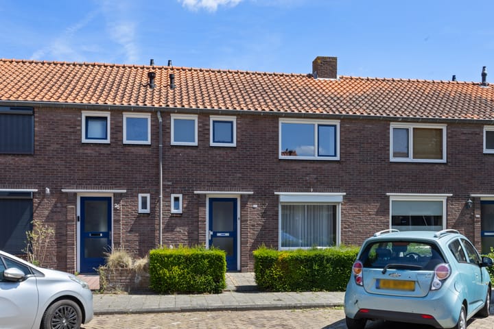 Mr. Luybenstraat 27 in Waalwijk