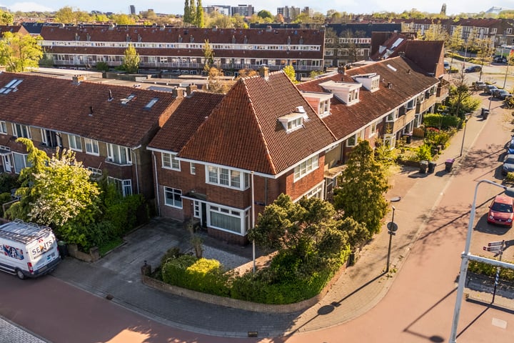Photo of property Mr. P.J. Troelstraweg 127, Leeuwarden