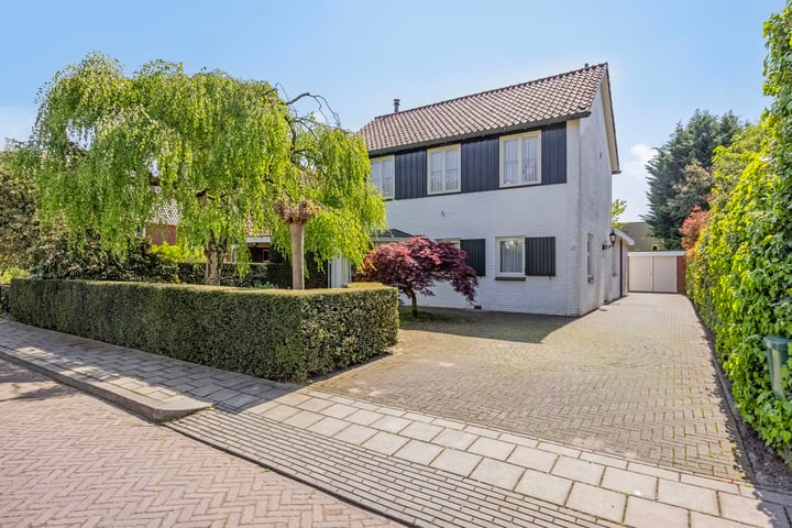 Mr Racerstraat 5 in Delden Foto