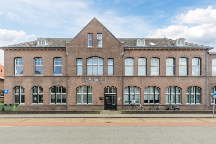 Mr. van Coothstraat 55-02 in Waalwijk