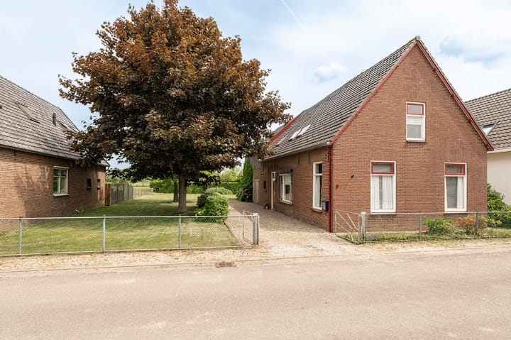 Photo of property Mr. W.M. Kolffstraat 3, Deil