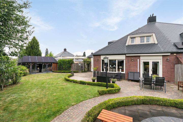 Munsterhof 2 in Rijssen