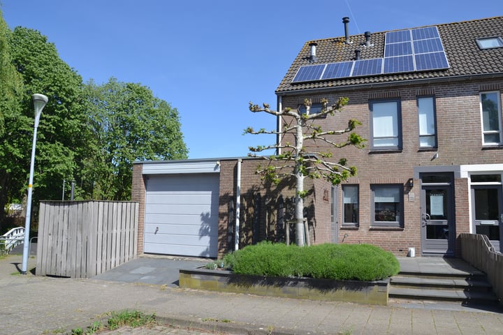 Muntstraat 185 in Lisserbroek