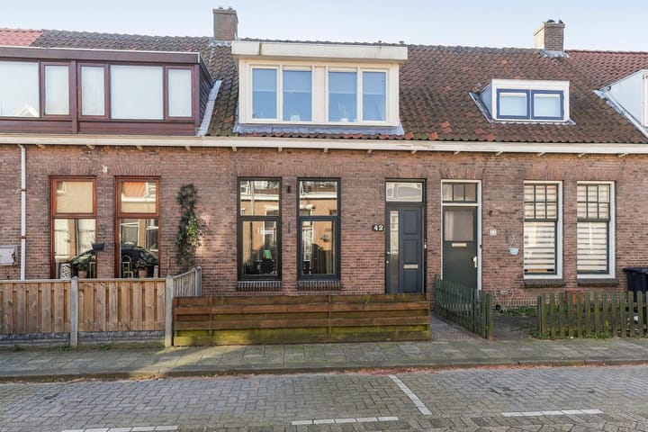 Murraystraat 42 in Pernis Rotterdam