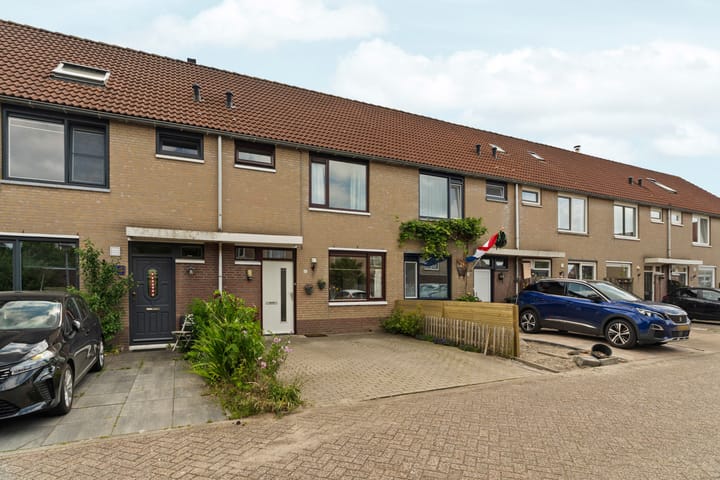 Muurmosstraat 12 in Almere foto