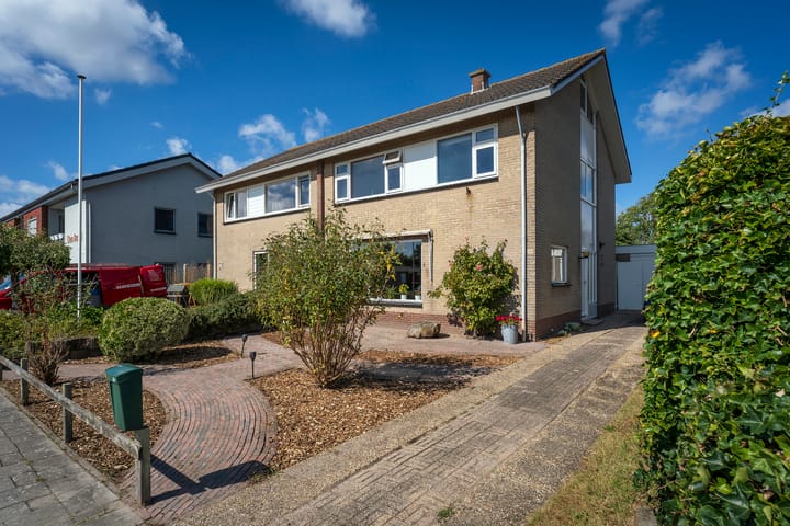 Naalrand 59 in Den Hoorn