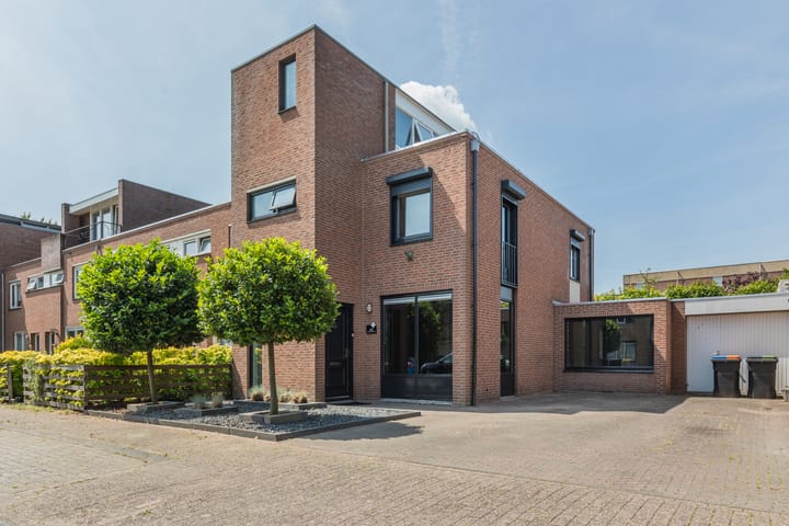 Naardenstraat 13 in Tilburg