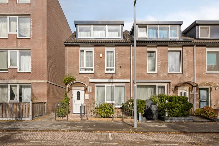 Naardermeer 207 in Rotterdam