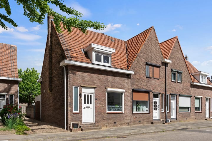 Nachtegaalstraat 14 in Geleen