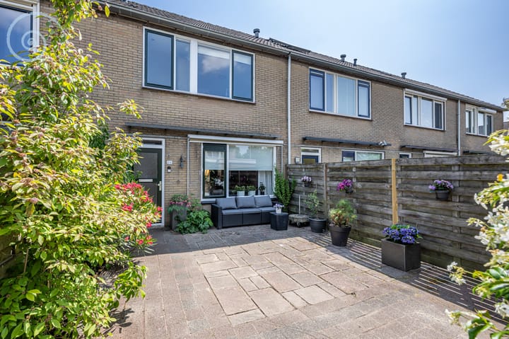 Nachtegaalstraat 29 in Sommelsdijk foto