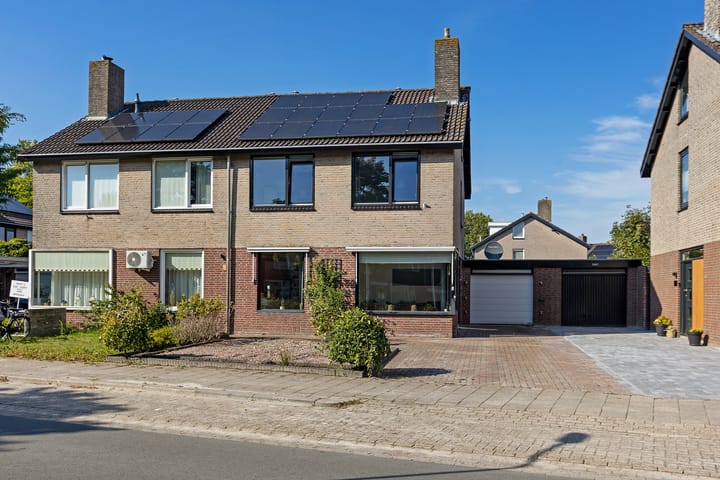 Photo of property Nadirlaan 3, Hoogeveen