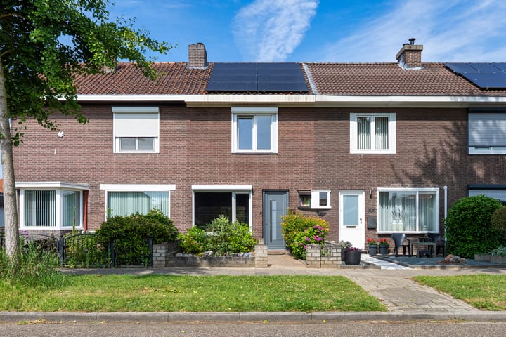 Narcissensingel 68 in Geleen